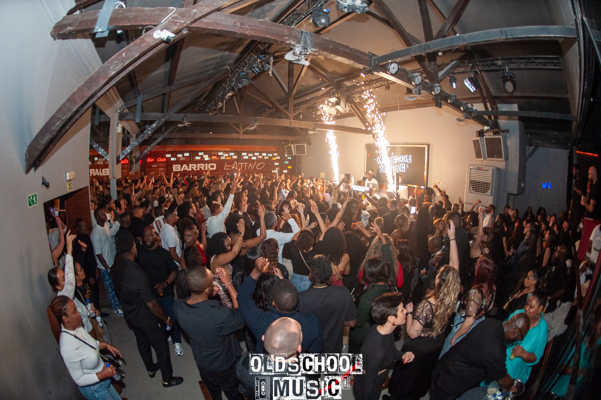 Old School Music +30 Anos · Barrio Latino — foto do evento 2